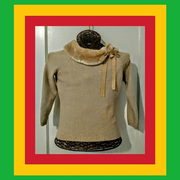 LOFT Sweaters - JUST A LITTLE FAUX FUR AROUND THE COLLAR